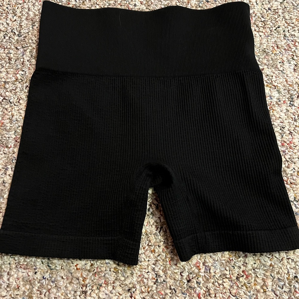 black biker shorts